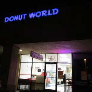 Front: Donut World