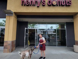 Henry's Donuts