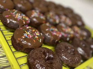 Yum Yum Donuts