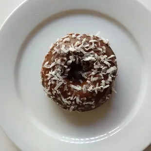 Chocolate coconut, to go