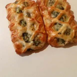 From Donuts n Boba. This they call a spinach bistro. To be eaten warmed up.