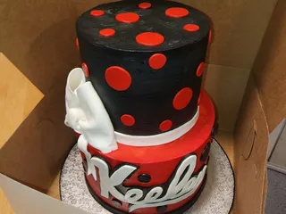 Busy B's Custom Cakes