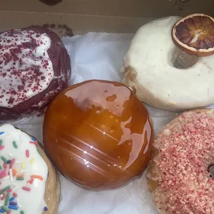 -Strawberry shortcake glazed  -passion fruit glazed  -Creme Brûlée  -Stuffed Red velvet  -strawberry pop tart