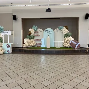 First Birthday Party! Loved the designs by @narisevents