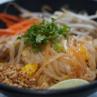 ramen and noodles, noodle dish, noodles, ramen, noodle soup, food
