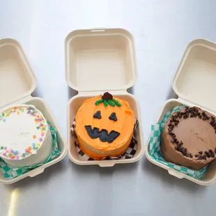 mini cake line up