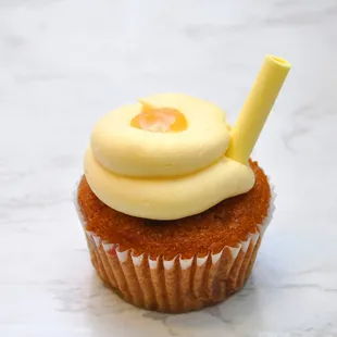 Strawberry Lemonade cupcake