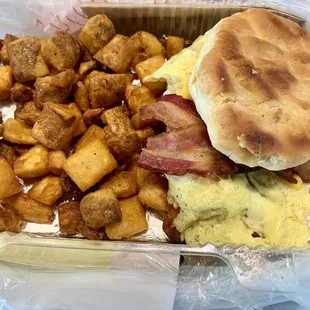 breakfast biscuit came with side home fries