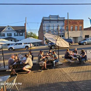 Outside seating. Plentiful and great on a beautiful day.