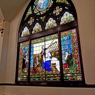 Stained glass in Summerfield United Methodist Church