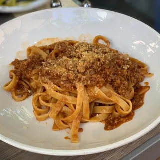 Fettuccine al Ragu Lunch