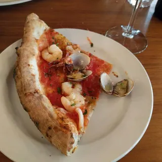 Pescatore Pizza Lunch