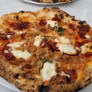 La Carne Pizza