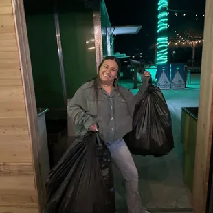 BARTENDER taking out the TRASHHHHH