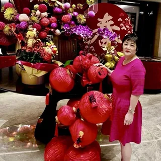 Vivian I.