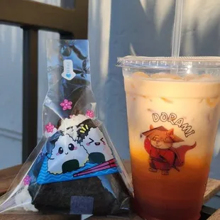 Onigiri with thai tea