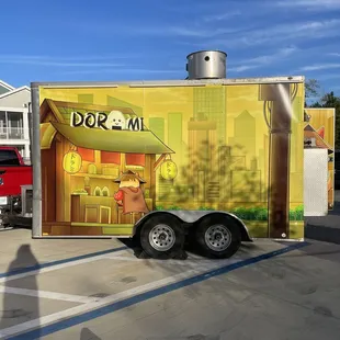 a food truck parked in a parking lot