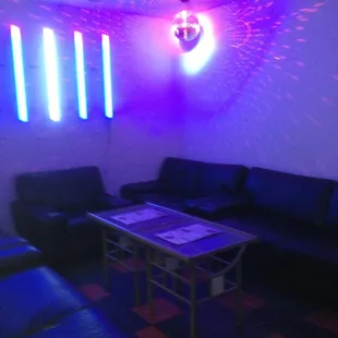 sushi and sashimi, interior