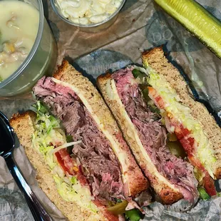 Build-your-own (Roast Beef) with a side of macaroni