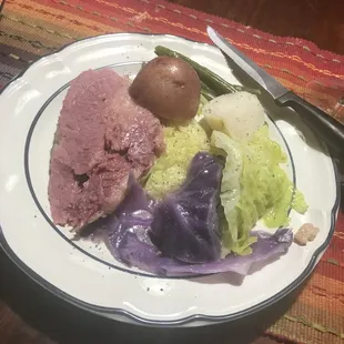 Corned beef and cabbage. It&apos;s the season!