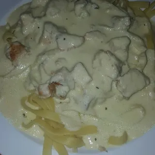 Fettuccine Alfredo