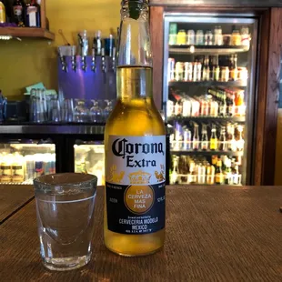 4$ Corona &amp; Modelo Night
