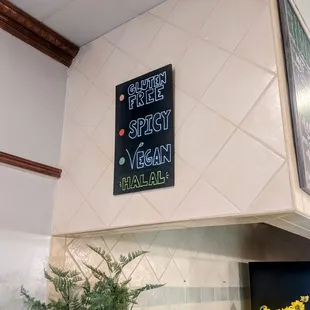 Decor and more signage