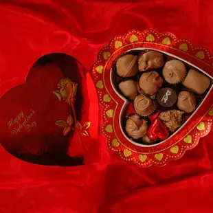 How sweet it is! Your sweetheart will appreciate fantastic chocolates from Dorothy&apos;s.