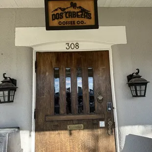 Door, pull don't twist knob