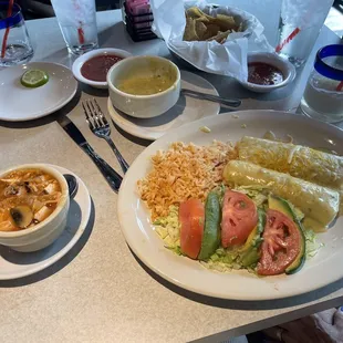 Tortilla Soup!!!! GREAT
