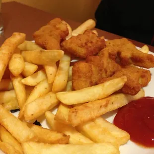Children's chicken fingers and fries