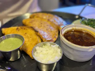 Por Favor Tacos & Tragos