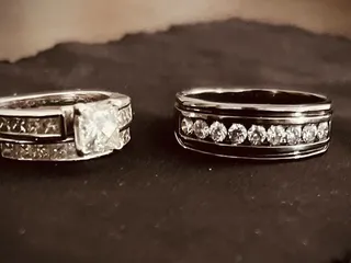 Flores Jewelers