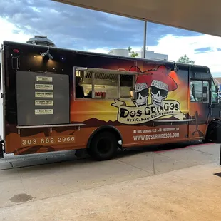 Another night of slanging tacos