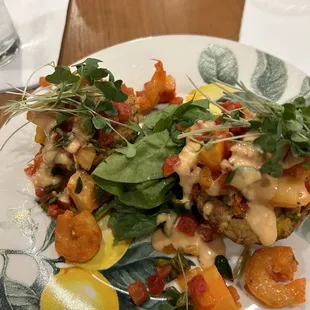 Seafood on top of crab cakes!