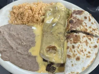 3 Potrillos Mexican Restaurant 