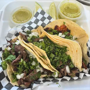 Dos Lobos Tacos