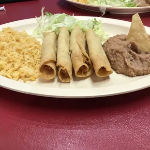 a plate of mexican food