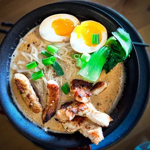 Mundos Ramen