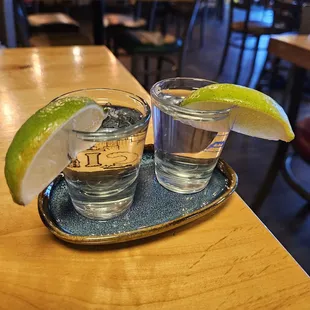 oysters and mussels, drink