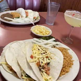 mexican food and drinks