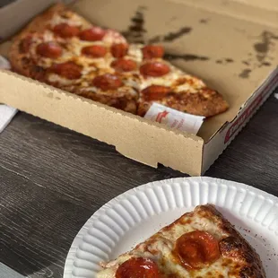 Large Pepperoni pizza