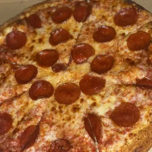 Best hole in the wall pizza in LB!