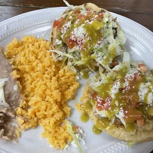 Sopes chicharrón 10/10 fresh crisp and delicious. Highly recommend