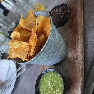 Chips & Salsa