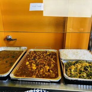 Lunch buffet Veg and Non- Veg dishes