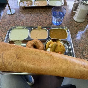 C2 Idly, Vada, Dosa