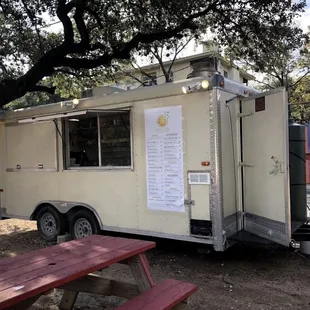 ramen and noodles, outside