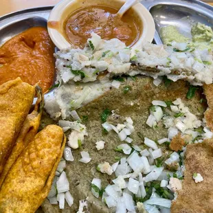 Pessaratu Upma with Chili Bajji