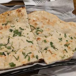 Garlic naan